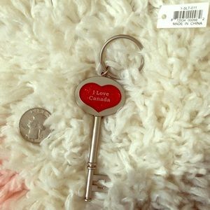 I ❤️ Canada key chain!